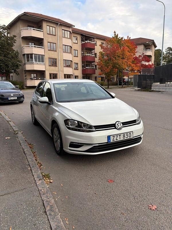 Begagnad VW Golf VII 110 HK (80 kW) 2018