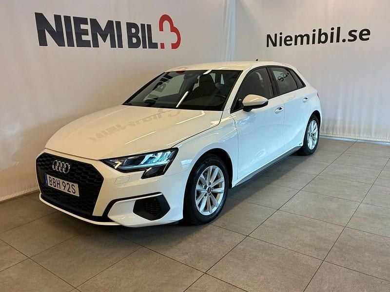 Begagnad Audi A3 150 HK (110 kW) 2024 Vit