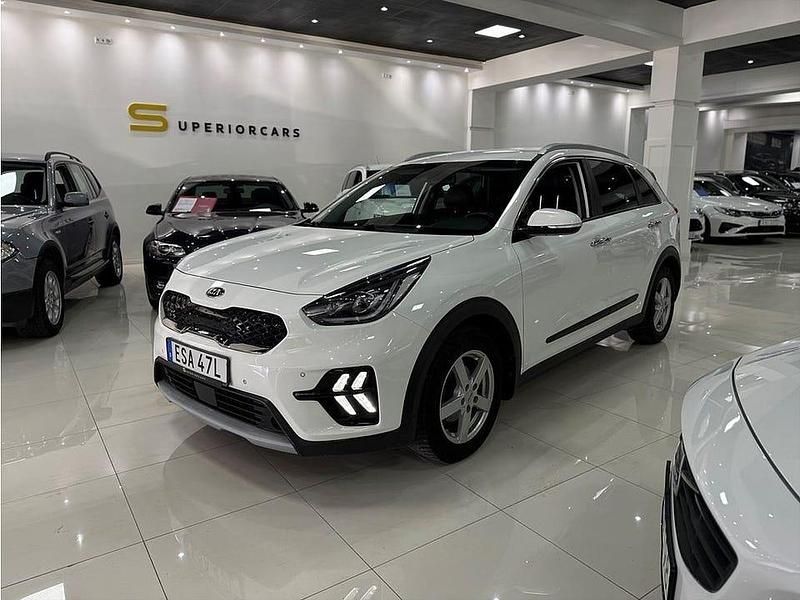 Begagnad Kia Niro Advance 141 HK (103 kW) 2020 Vit SUV