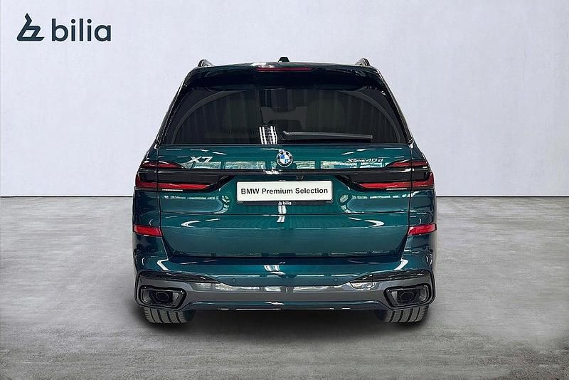 Begagnad BMW X7 M Sport 2026 Grön SUV