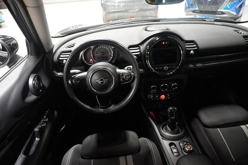 Begagnad Mini Clubman Salt 192 HK (141 kW) 2019 Svart Kombi