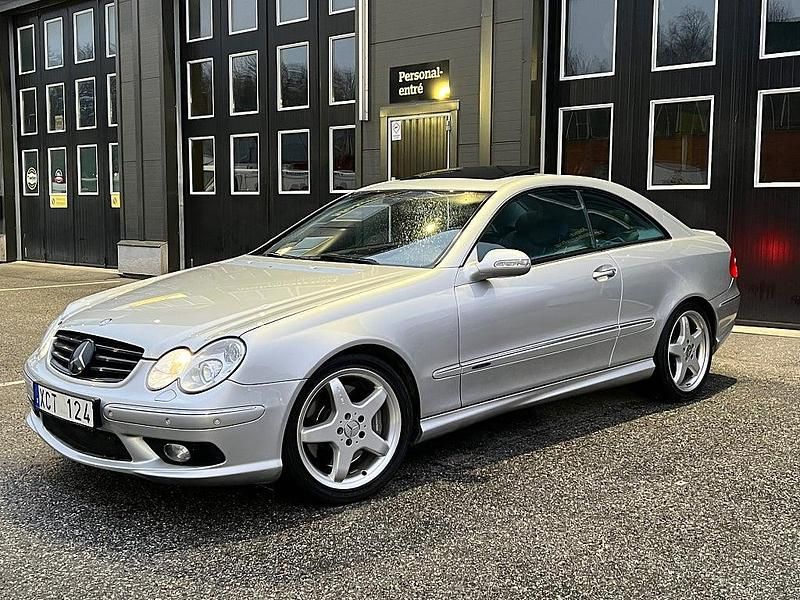 Begagnad Mercedes CLK500 Avantgarde 306 HK (225 kW) 2004 Silver Sportkupé