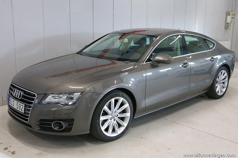 Begagnad Audi A7 Comfort 245 HK (180 kW) 2011 Grå Halvkombi