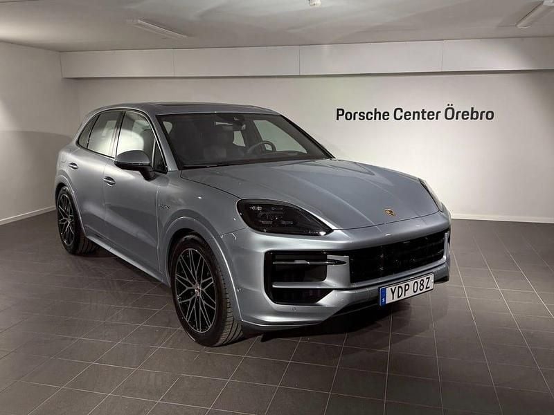 Ny Porsche Cayenne Edition 471 HK (346 kW) 2025 Dolomite silver metallic SUV