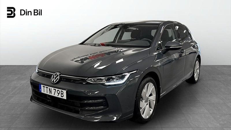 Grå Begagnad 2024 VW Golf VIII Life Kombi | 319 000 kr (Marknadspris) - Bild 1/4