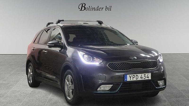 Begagnad Kia Niro Advance 105 HK (77 kW) 2017 Grå SUV
