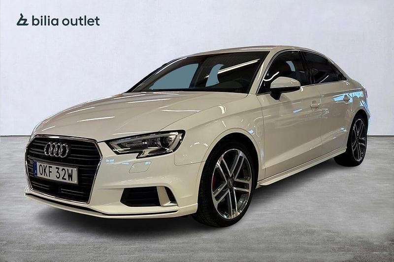 Vit Begagnad 2019 Audi A3 Sport Sedan | 189 900 kr (Marknadspris) - Bild 1/3