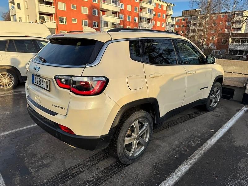 Begagnad Jeep Compass 190 HK (139 kW) 2020 SUV