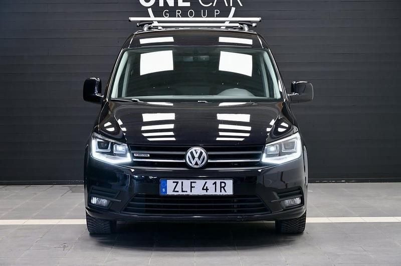 Begagnad VW Caddy 150 HK (110 kW) 2020 Svart Minibuss