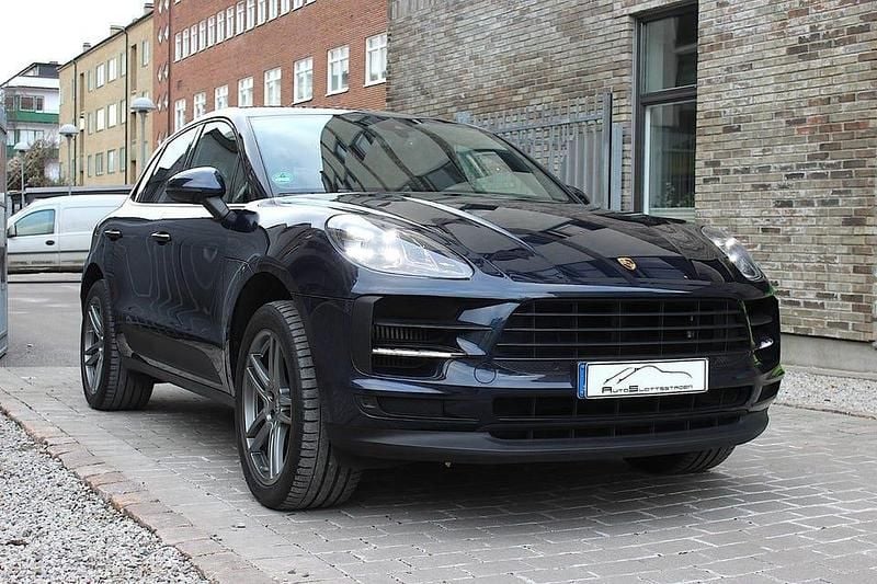 Mörkblå Begagnad 2020 Porsche Macan S SUV | 498 000 kr (Bra pris) - Bild 1/4