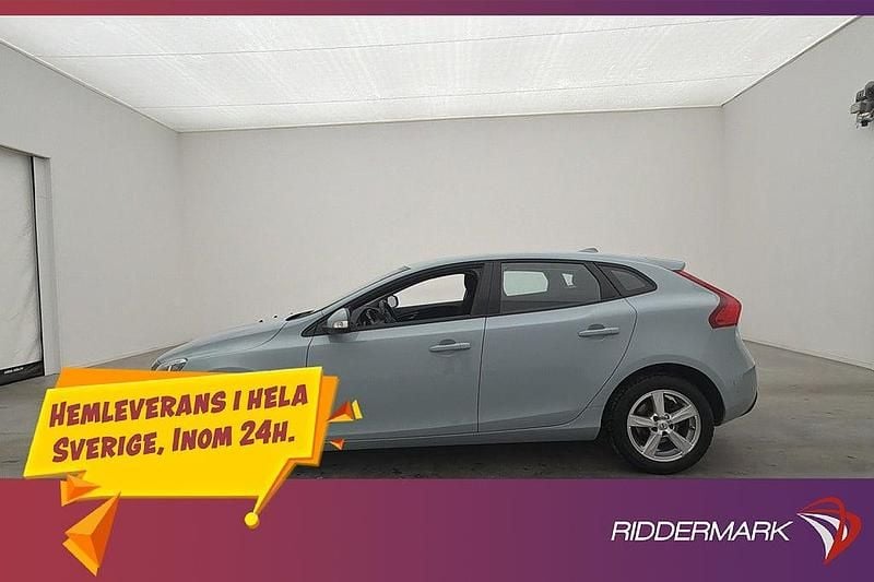 Begagnad Volvo V40 120 HK (88 kW) 2017 Lblå Halvkombi