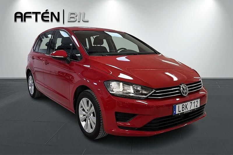 Begagnad VW Golf VII 110 HK (80 kW) 2015 Röd Halvkombi