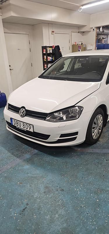 Begagnad VW Golf VII 105 HK (77 kW) 2014