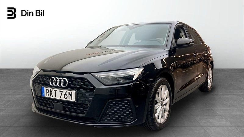 Svart Begagnad 2024 Audi A1 Sportback Proline Halvkombi | 239 000 kr (Lite dyr) - Bild 1/4