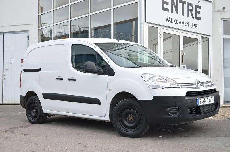 Vit Begagnad 2015 Citroën Berlingo Van | 79 900 kr (Marknadspris) - Bild 1/4