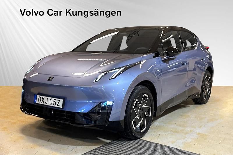 Blå Begagnad 2025 Lynk & Co 02 | 397 900 kr - Bild 1/4