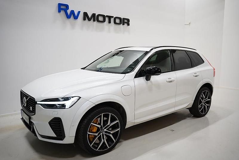 Vit Begagnad 2021 Volvo XC60 SUV | 469 800 kr (Dyr) - Bild 1/4