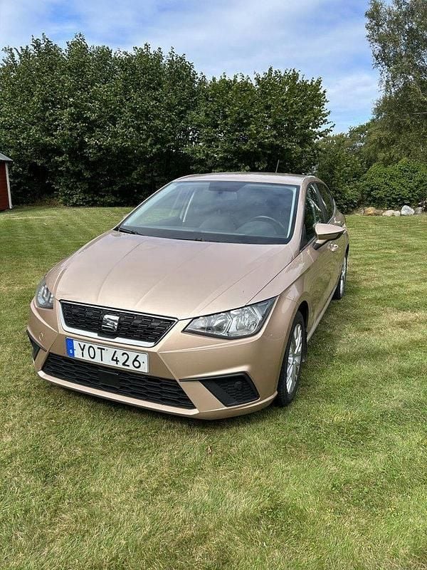 Begagnad 2018 Seat Ibiza Style Halvkombi | 108 000 kr (Marknadspris) - Bild 1/4