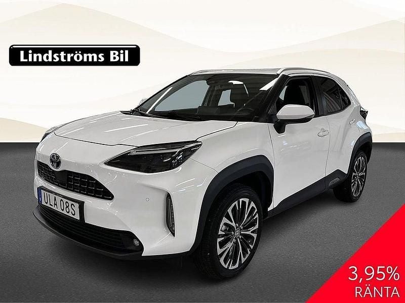 Vit Begagnad 2022 Toyota Yaris Cross Edition SUV | 294 900 kr (Marknadspris) - Bild 1/3