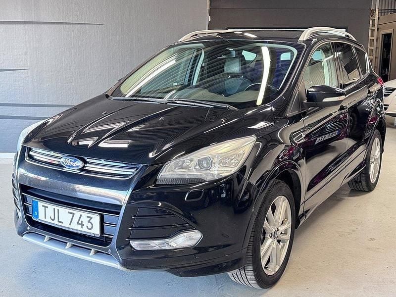 Svart Begagnad 2014 Ford Kuga Titanium X SUV | 99 900 kr (Marknadspris) - Bild 1/3