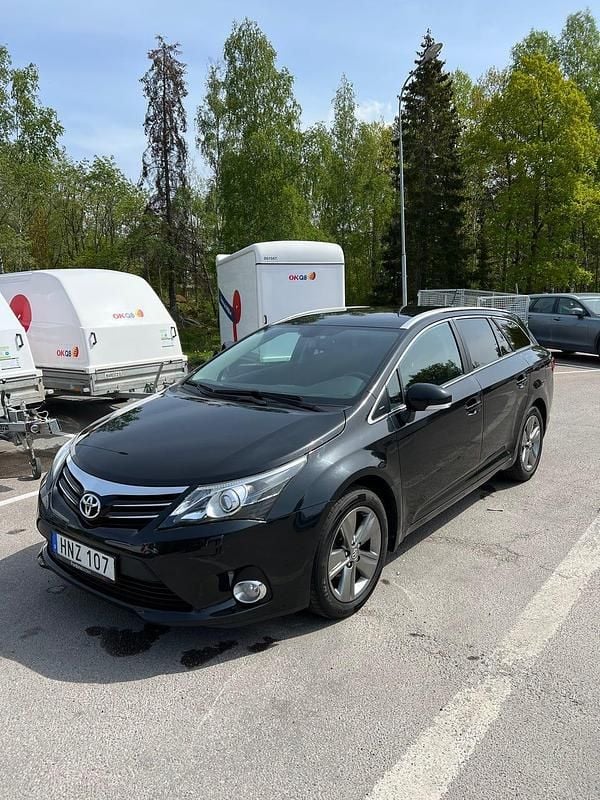 Begagnad Toyota Avensis Multidrive S 147 HK (108 kW) 2015 Kombi