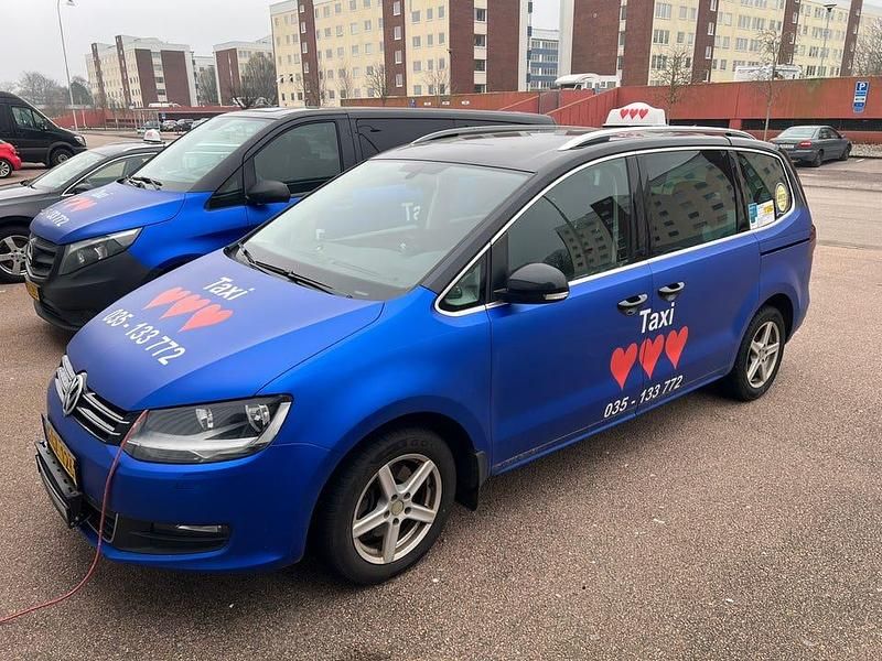 Begagnad 2014 VW Sharan Minibuss | 90 000 kr (Marknadspris) - Bild 1/4