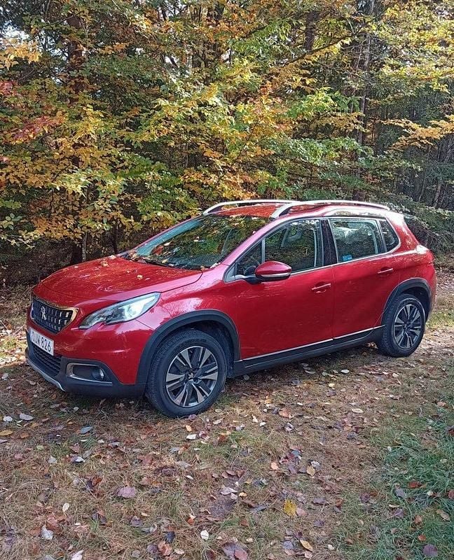 Röd Begagnad 2017 Peugeot 2008 SUV | 121 000 kr (Marknadspris) - Bild 1/4