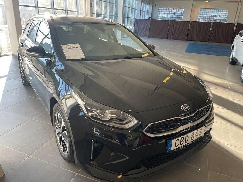 Begagnad Kia Ceed Sportswagon 141 HK (103 kW) 2021 Svart Kombi
