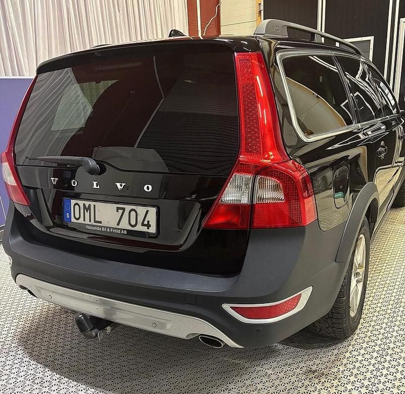 Begagnad Volvo XC70 Summum 163 HK (119 kW) 2012 Svart Kombi