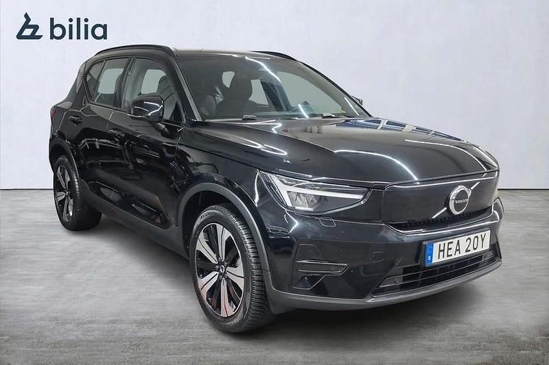 Begagnad Volvo XC40 Core 185 kW (252 HK) 2022 Svart SUV