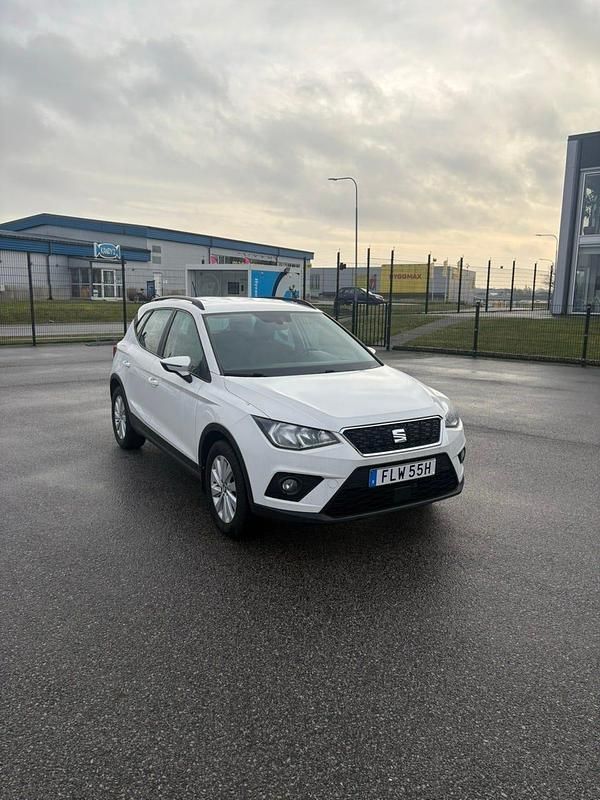 Begagnad 2020 Seat Arona SUV | 135 000 kr (Marknadspris) - Bild 1/4