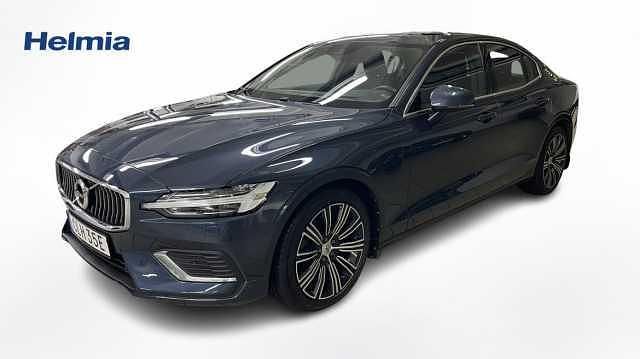Mörkblå Begagnad 2019 Volvo S60 Inscription Sedan | 329 900 kr (Marknadspris) - Bild 1/4