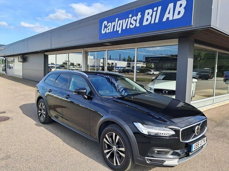 Svart Begagnad 2021 Volvo V90 CC SE Kombi | 355 000 kr - Bild 1/4