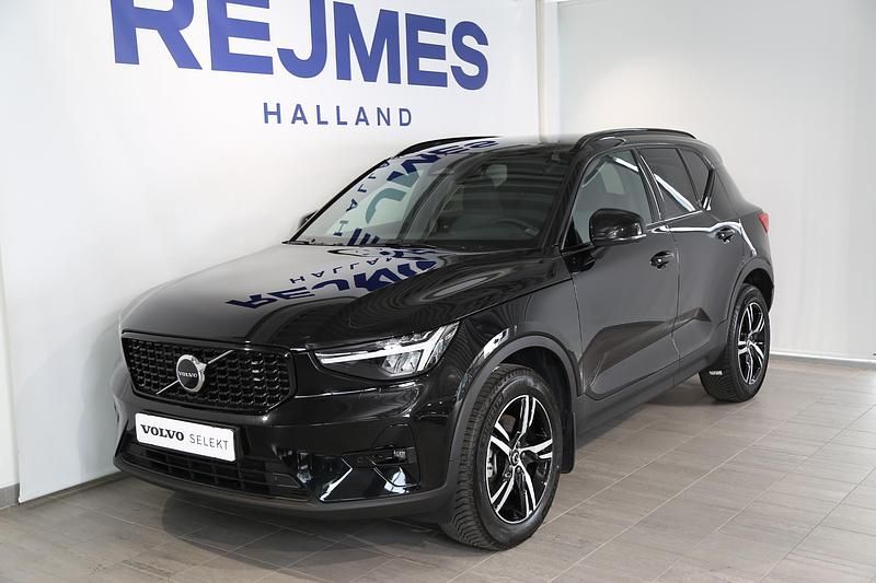 Begagnad Volvo XC40 Plus 200 HK (147 kW) 2023 Svart SUV