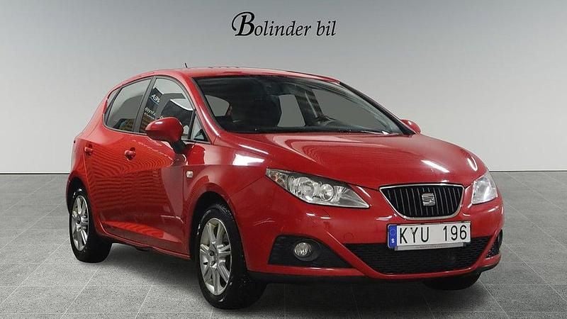 Röd Begagnad 2010 Seat Ibiza Style Halvkombi | 38 900 kr (Marknadspris) - Bild 1/4