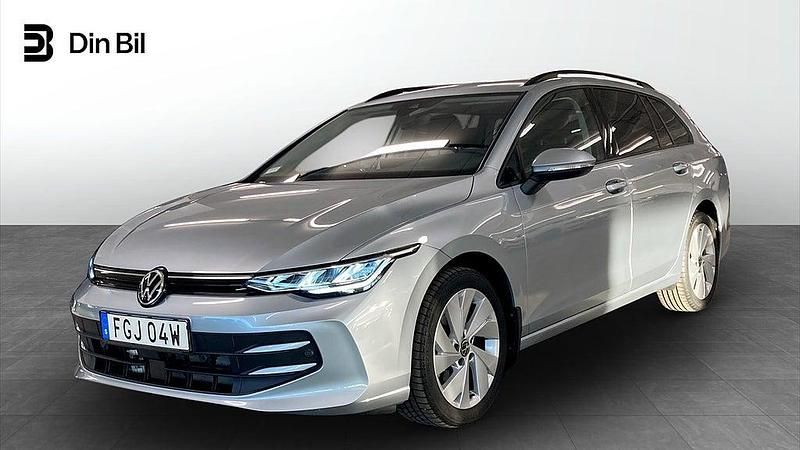 Silver Begagnad 2024 VW Golf VIII Life Kombi | 319 900 kr (Dyr) - Bild 1/4