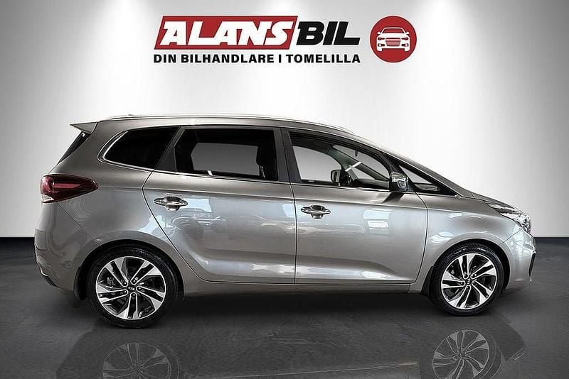 Begagnad Kia Carens 116 HK (85 kW) 2017 Grå Minibuss