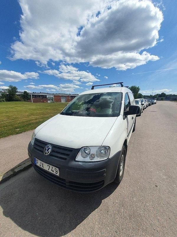 Begagnad 2010 VW Caddy Maxi Minibuss | 43 000 kr - Bild 1/4
