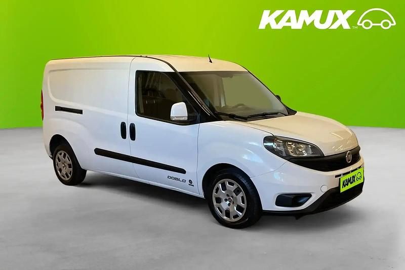 Vit Begagnad 2022 Fiat Doblò Minibuss | 154 800 kr (Lite dyr) - Bild 1/4