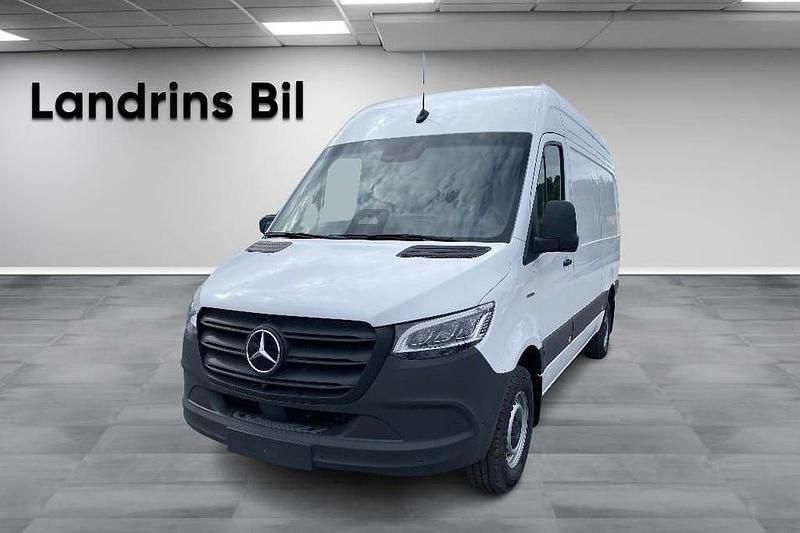 Vit Ny 2025 Mercedes E-Sprinter Van | 848 750 kr (Marknadspris) - Bild 1/4