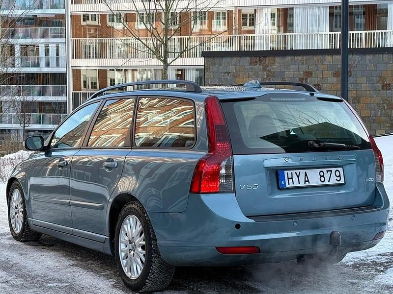Begagnad Volvo V50 136 HK (100 kW) 2008 Blå Kombi