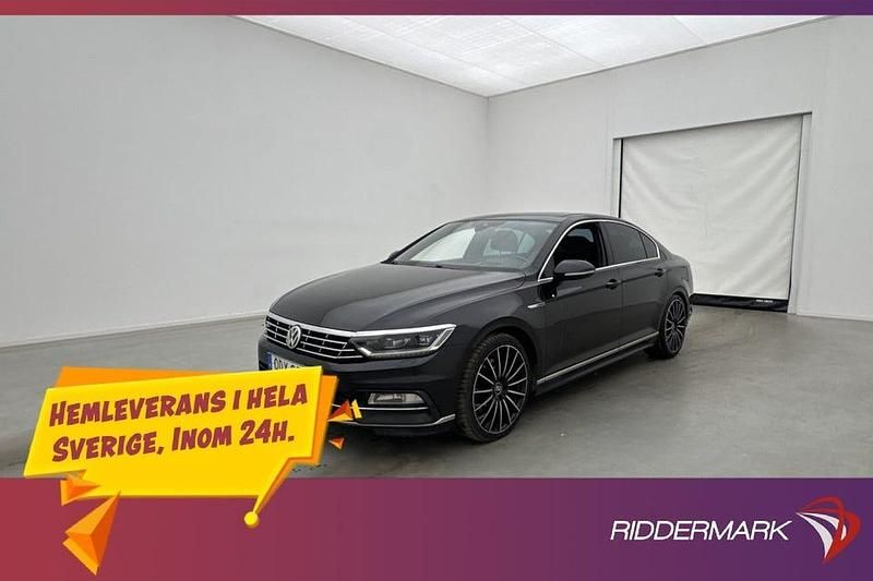 Svart Begagnad 2016 VW Passat R-line Sedan | 209 800 kr (Marknadspris) - Bild 1/3