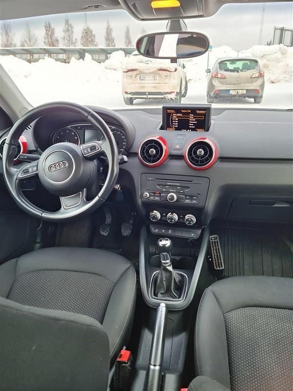 Begagnad Audi A1 Sportback 86 HK (63 kW) 2013 Halvkombi