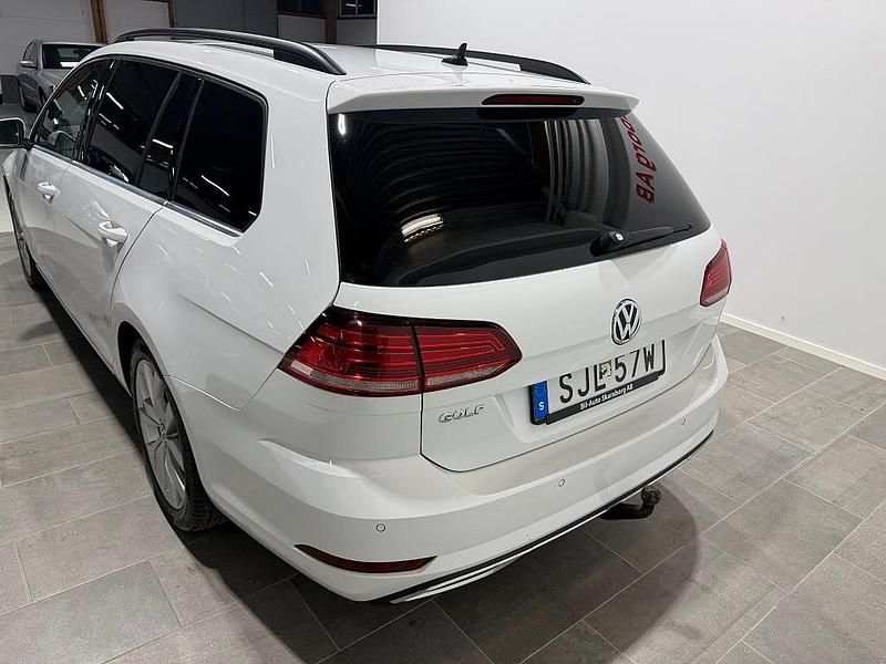 Begagnad VW Golf VIII GT 150 HK (110 kW) 2020 Vit Kombi