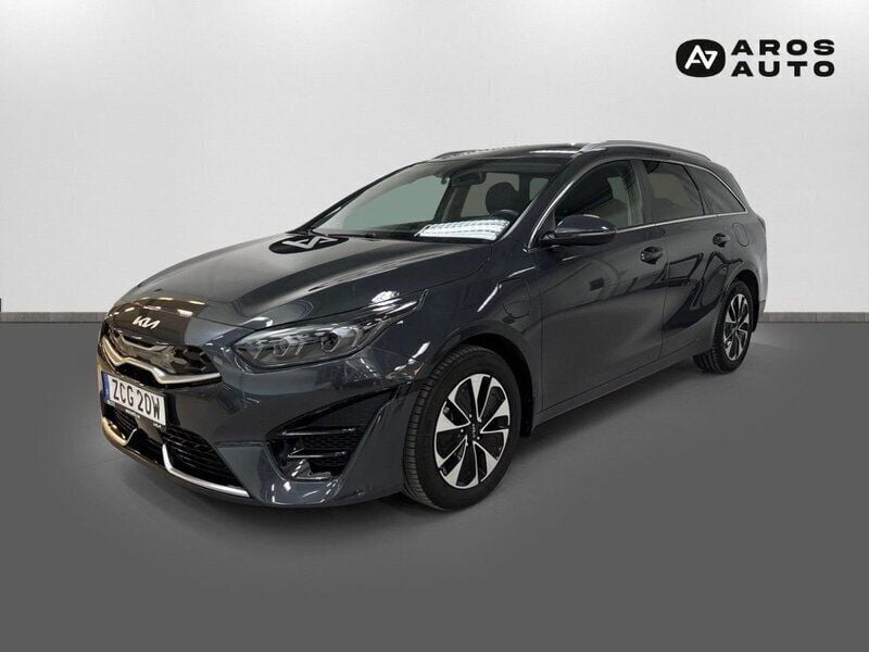 Grå (dark penta metallic) Begagnad 2022 Kia Ceed Sportswagon Advance Kombi | 249 900 kr (Marknadspris) - Bild 1/4
