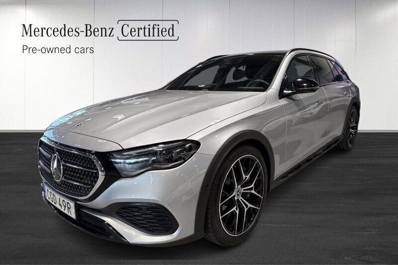 Silver Begagnad 2024 Mercedes E300 Avantgarde Kombi | 699 900 kr (Lite dyr) - Bild 1/4