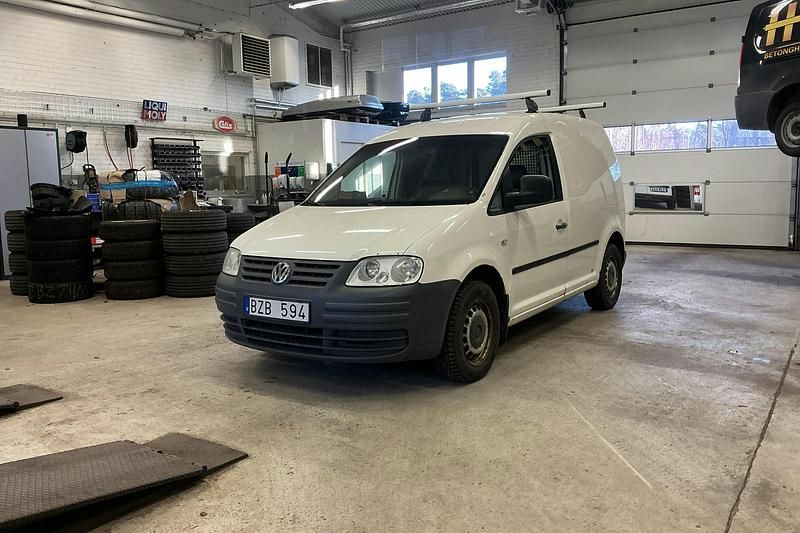 Vit Begagnad 2007 VW Caddy Minibuss | 19 000 kr (Superpris) - Bild 1/3