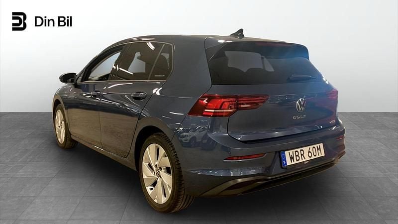 Begagnad VW Golf VIII Edition 150 HK (110 kW) 2024 Anemone blue metallic Halvkombi