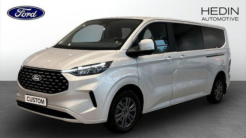 Silver Begagnad 2024 Ford Tourneo Custom Titanium Van | 585 000 kr - Bild 1/4