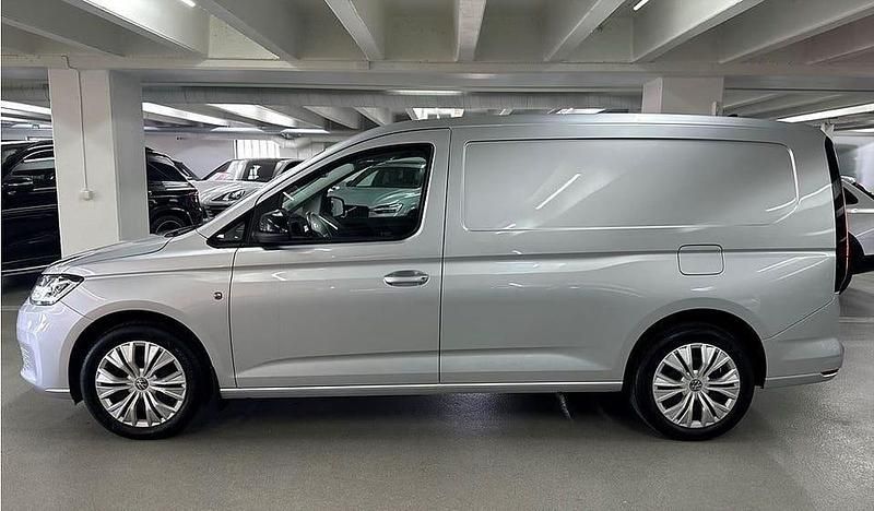 Begagnad VW Caddy 122 HK (89 kW) 2022 Silver Minibuss